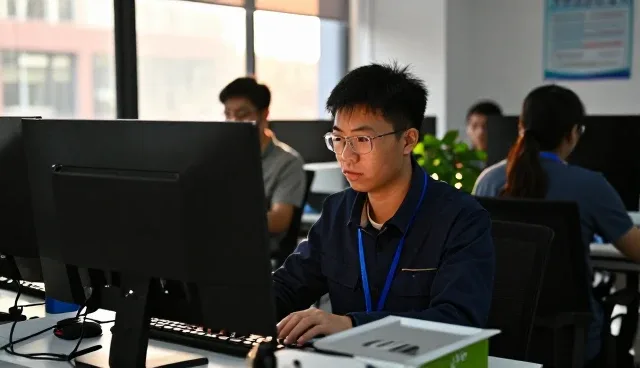 杭州萧杭起重装卸有限公司以应用开发等服务连接更多应用场景
